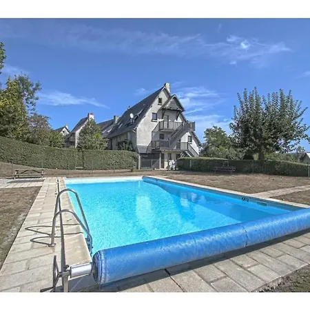 Cosy, 500m Pole International Du Cheval Apartment *